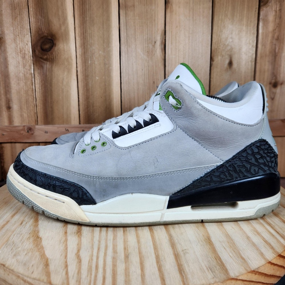 Nike‎ Air Jordan 3 Retro Chlorophyll Shoes Mens 11 Gray Sneakers 136064-006